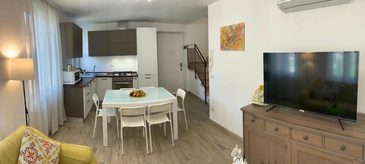 Casa La Wanda - Camaiore Toscana - 2 Bedroom & Terrace Extérieur photo
